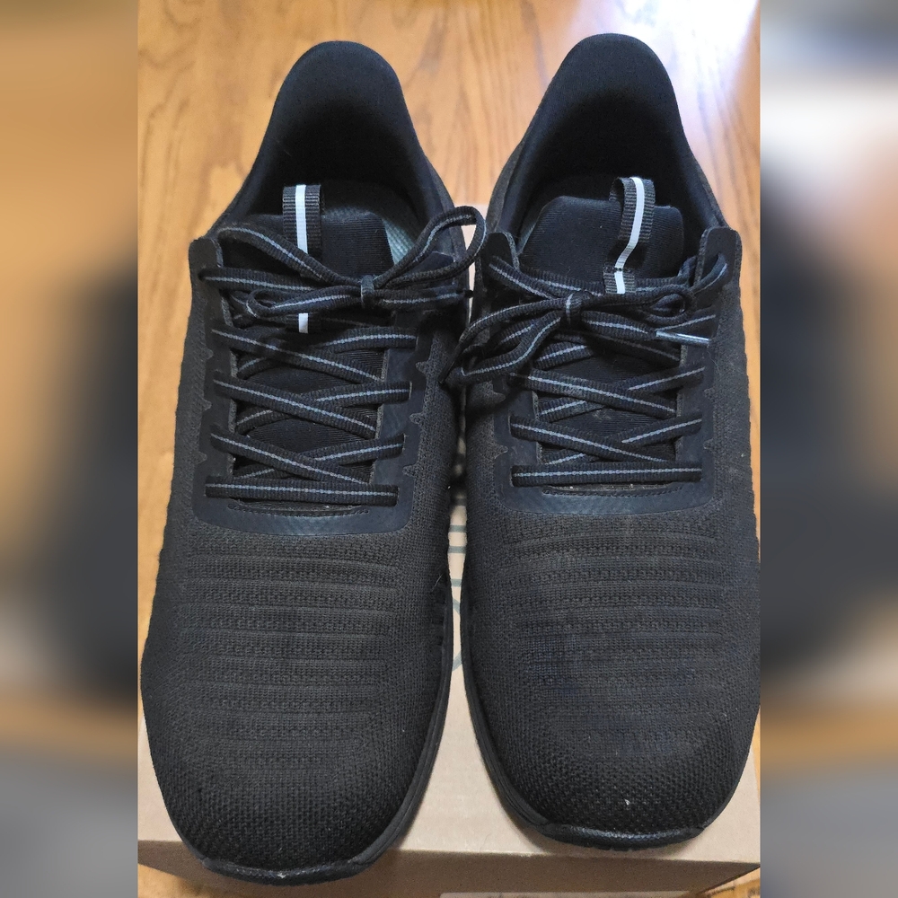 Orthofeet Yari Black/Black Men's Shoes 10.5 4E